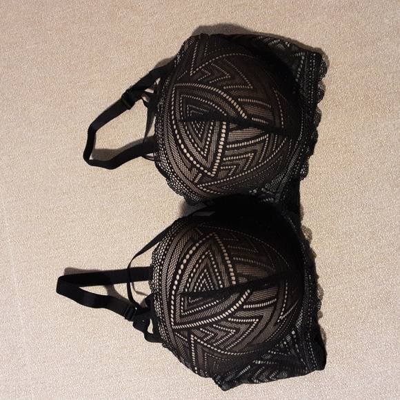 Adore Me Black Geometric Lace Bra Size 40DD - Picture 4 of 12